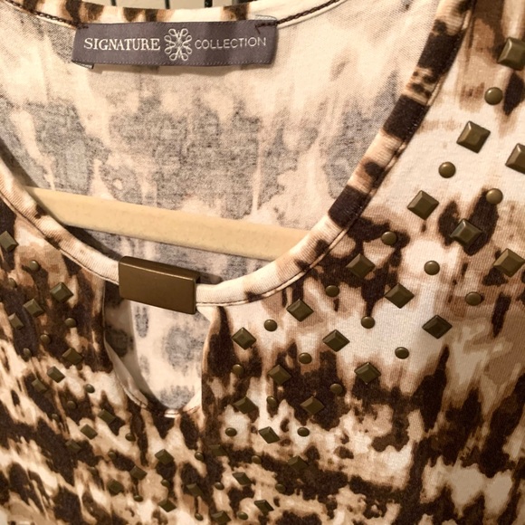 Signature Collection Top - Picture 2 of 6